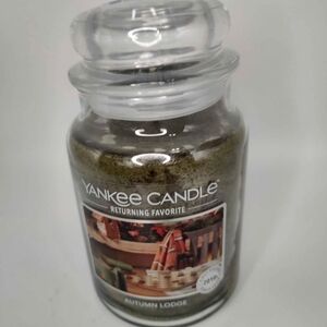 Yankee Candle Autumn Lodge Returning Favorite Large Jar NEW
